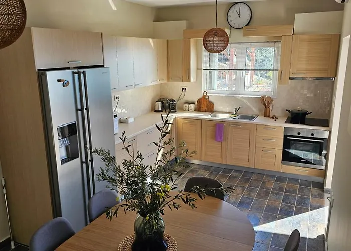 Calypso Private Estate * Xiropigado